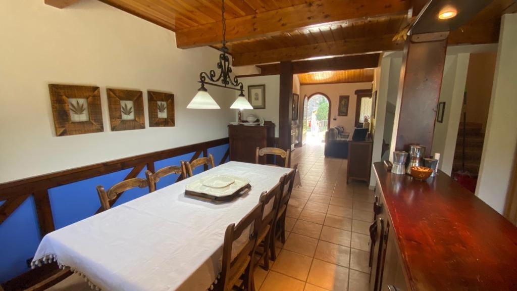 Casa Belius Villa Biescas  Buitenkant foto