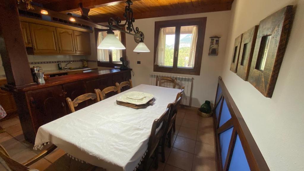Casa Belius Villa Biescas  Buitenkant foto